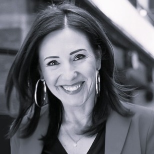 Black and white image of Radical Forgiveness Coach and Affiliate, Magdalena Czaja